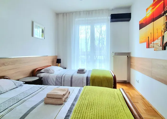 Saska Kepa Apartment